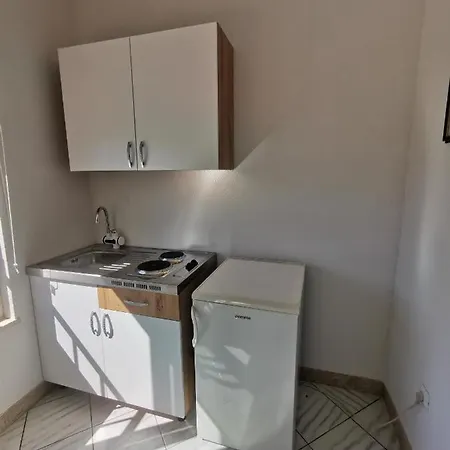 Divina Apartment *